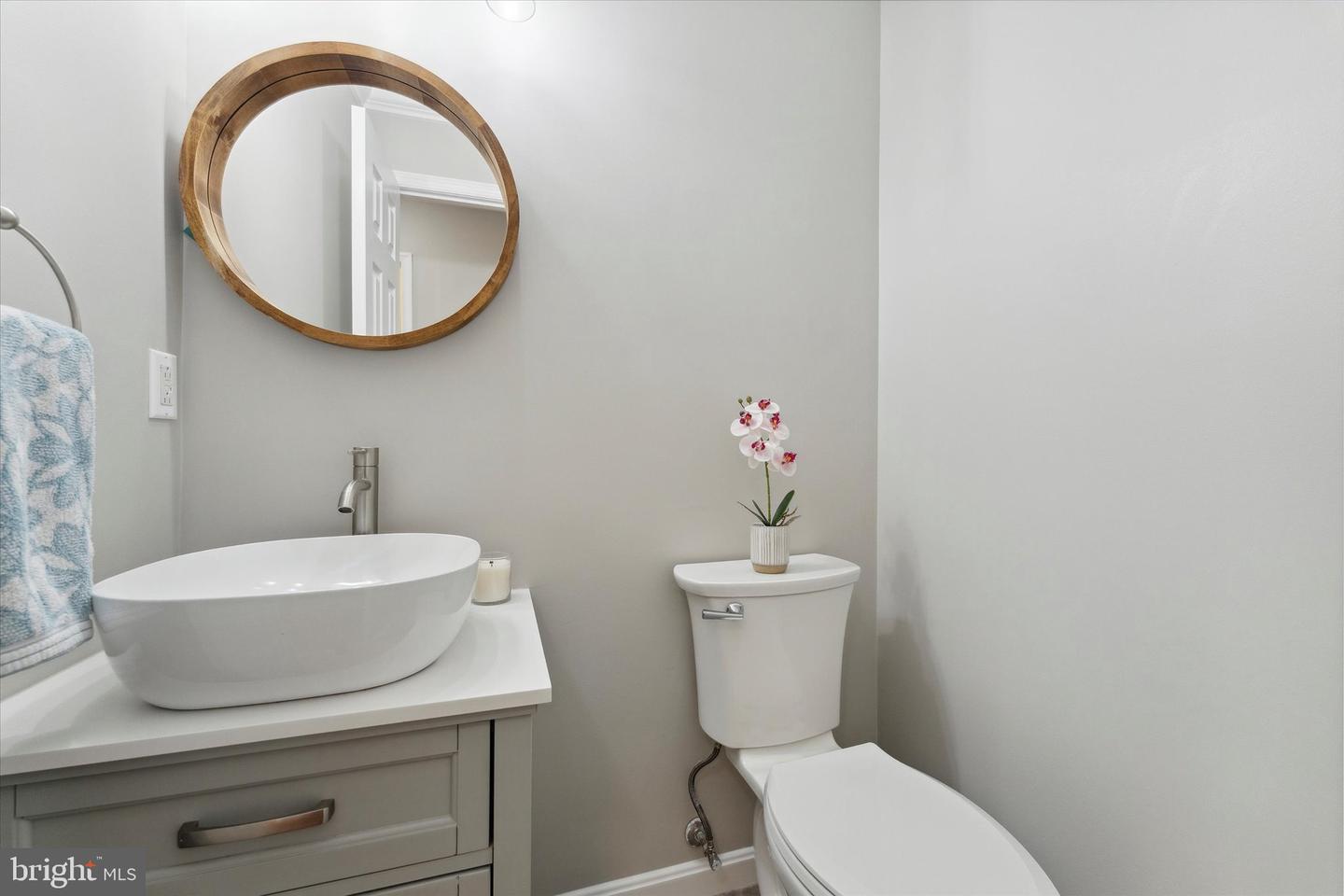 13945 STONEFIELD DR, CLIFTON, Virginia 20124, 4 Bedrooms Bedrooms, ,3 BathroomsBathrooms,Residential,For sale,13945 STONEFIELD DR,VAFX2247228 MLS # VAFX2247228
