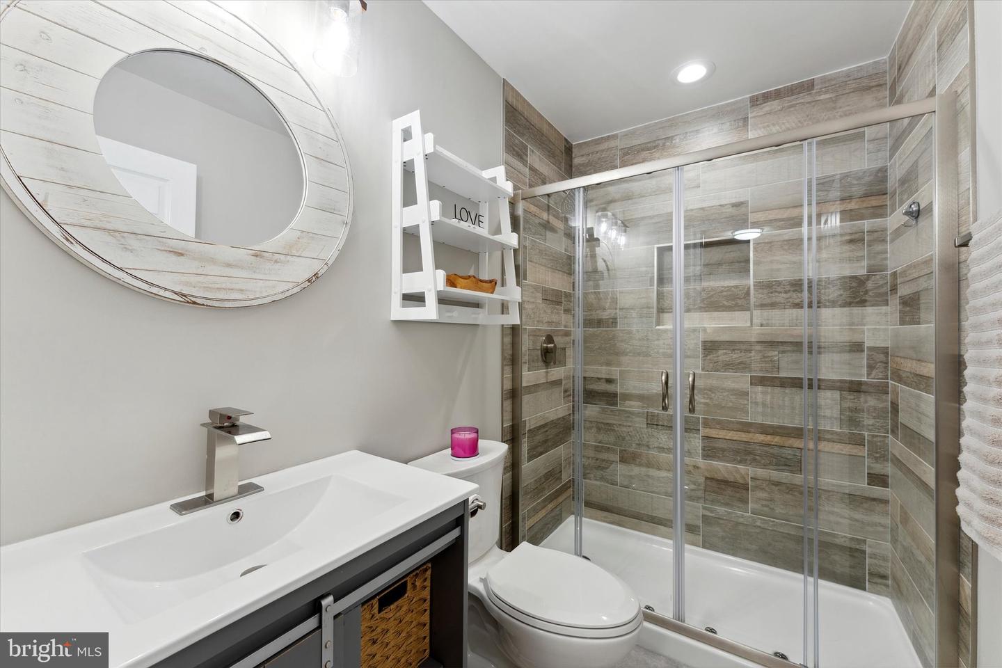 13945 STONEFIELD DR, CLIFTON, Virginia 20124, 4 Bedrooms Bedrooms, ,3 BathroomsBathrooms,Residential,For sale,13945 STONEFIELD DR,VAFX2247228 MLS # VAFX2247228