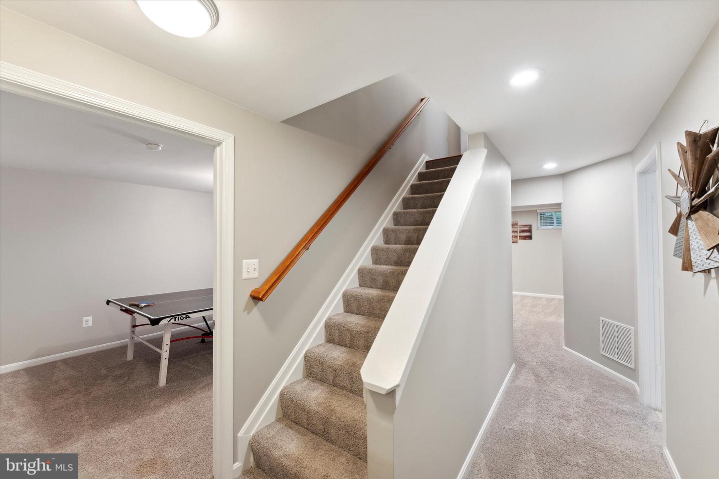 13945 STONEFIELD DR, CLIFTON, Virginia 20124, 4 Bedrooms Bedrooms, ,3 BathroomsBathrooms,Residential,For sale,13945 STONEFIELD DR,VAFX2247228 MLS # VAFX2247228