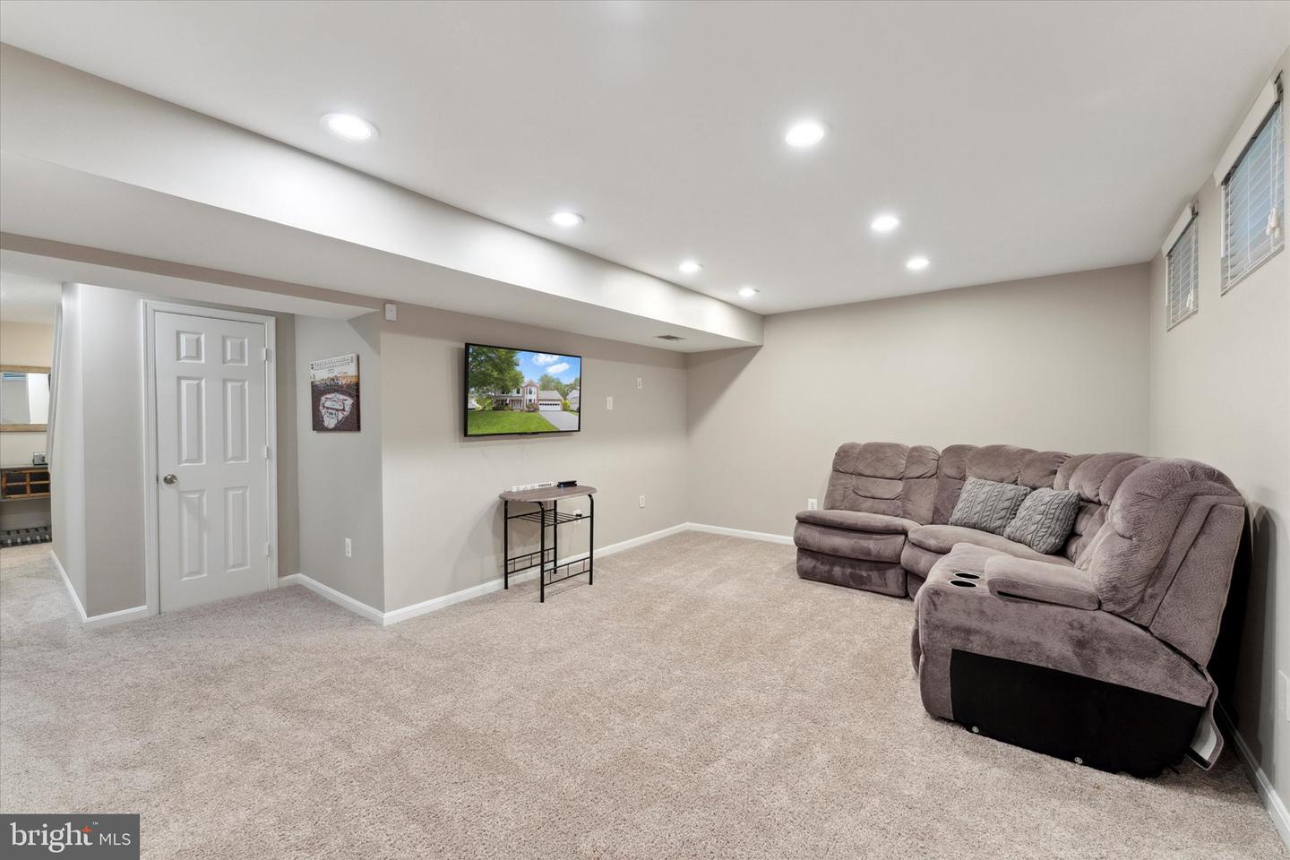 13945 STONEFIELD DR, CLIFTON, Virginia 20124, 4 Bedrooms Bedrooms, ,3 BathroomsBathrooms,Residential,For sale,13945 STONEFIELD DR,VAFX2247228 MLS # VAFX2247228