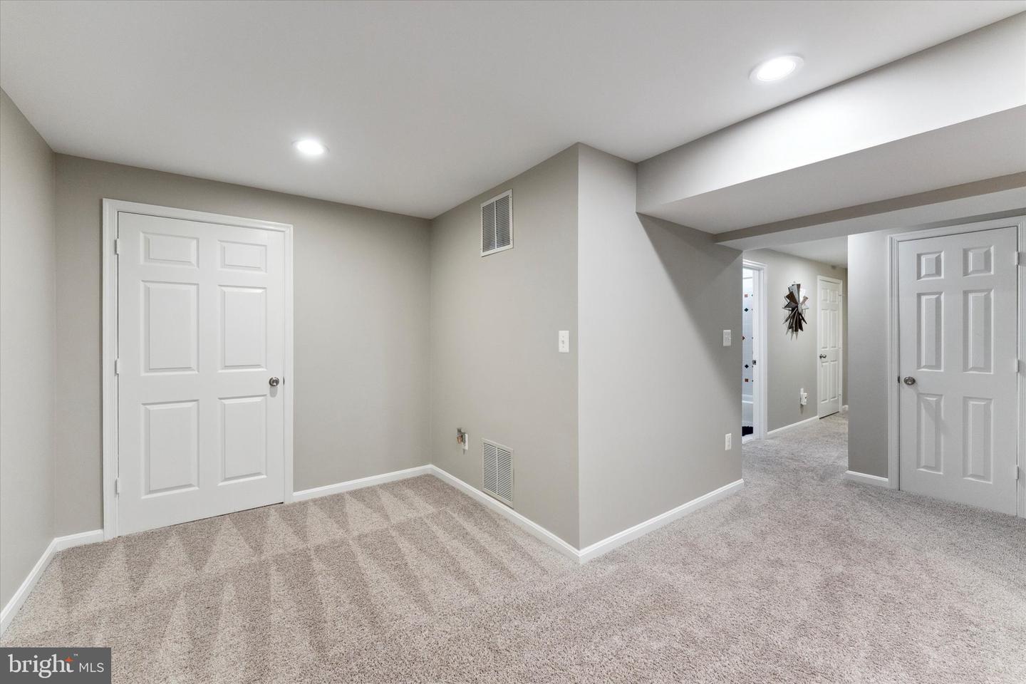 13945 STONEFIELD DR, CLIFTON, Virginia 20124, 4 Bedrooms Bedrooms, ,3 BathroomsBathrooms,Residential,For sale,13945 STONEFIELD DR,VAFX2247228 MLS # VAFX2247228