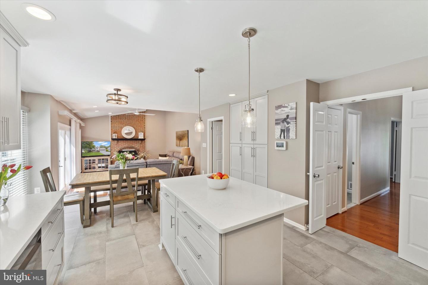 13945 STONEFIELD DR, CLIFTON, Virginia 20124, 4 Bedrooms Bedrooms, ,3 BathroomsBathrooms,Residential,For sale,13945 STONEFIELD DR,VAFX2247228 MLS # VAFX2247228
