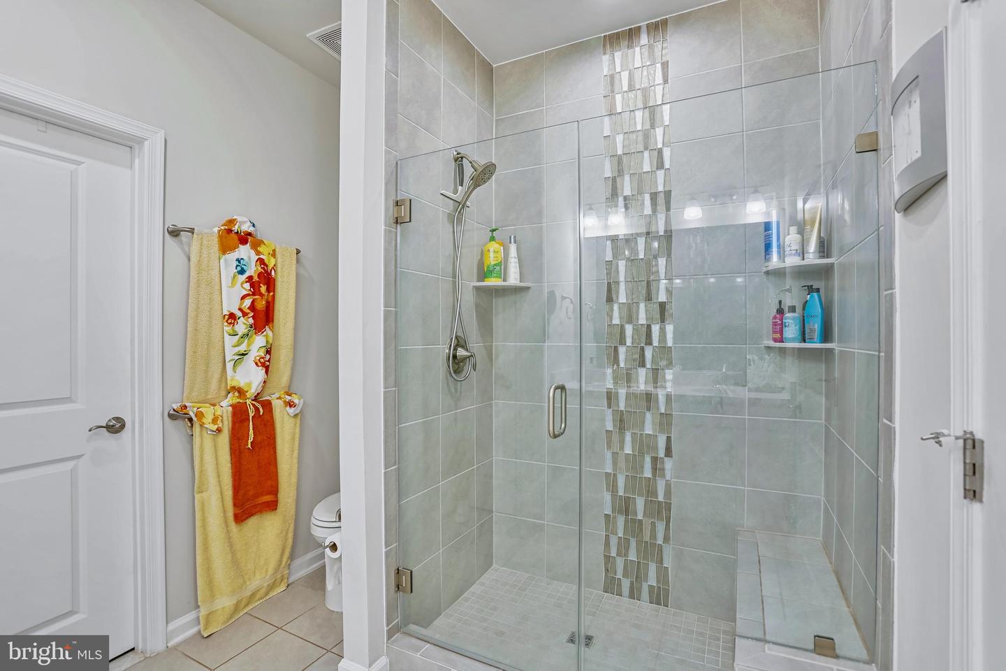 15937 CUCUMBER MAGNOLIA WAY, HAYMARKET, Virginia 20169, 2 Bedrooms Bedrooms, ,3 BathroomsBathrooms,Residential,For sale,15937 CUCUMBER MAGNOLIA WAY,VAPW2096992 MLS # VAPW2096992