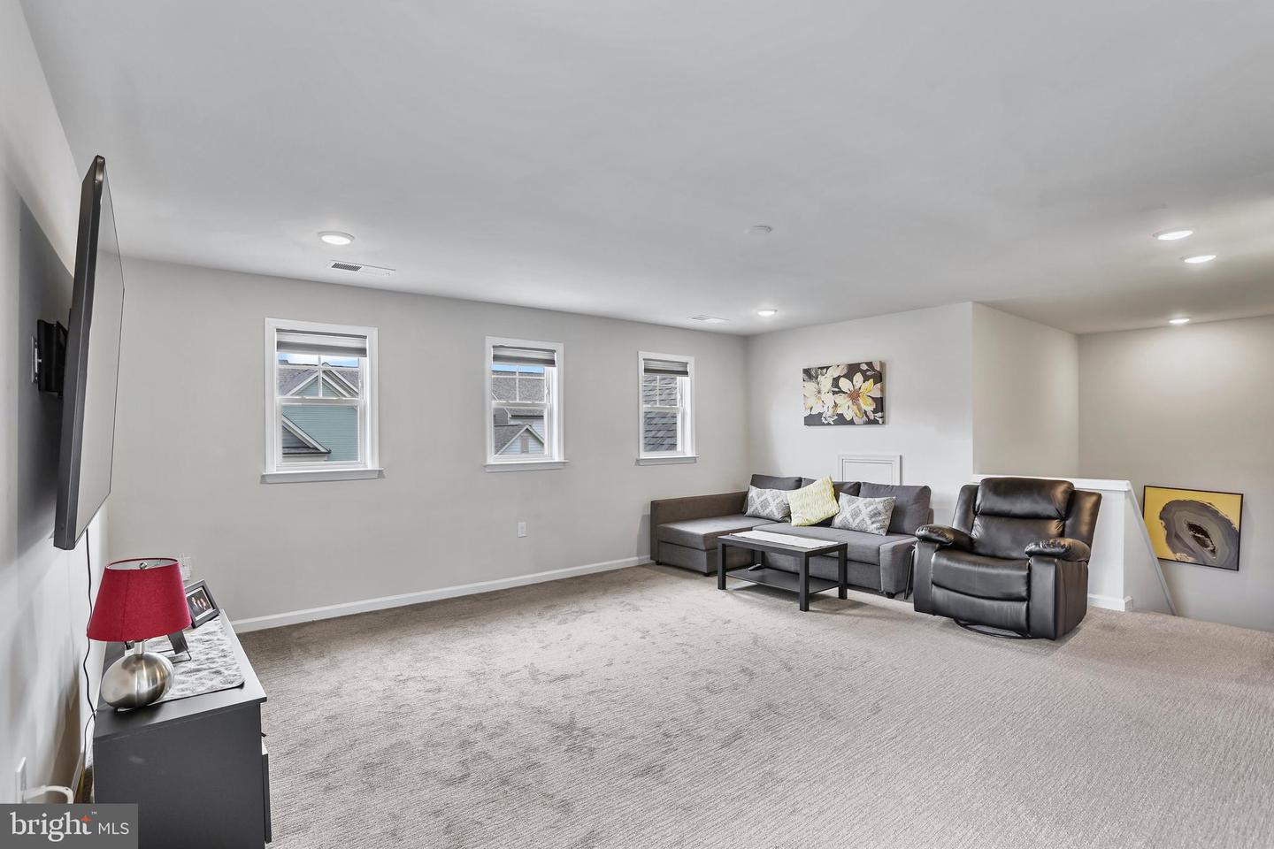15937 CUCUMBER MAGNOLIA WAY, HAYMARKET, Virginia 20169, 2 Bedrooms Bedrooms, ,3 BathroomsBathrooms,Residential,For sale,15937 CUCUMBER MAGNOLIA WAY,VAPW2096992 MLS # VAPW2096992