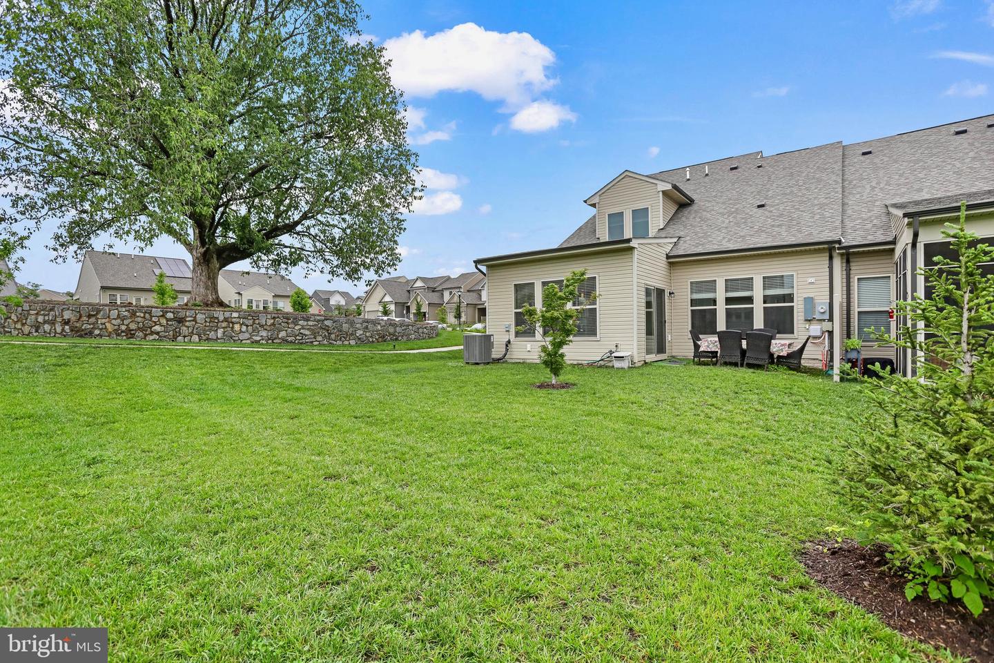 15937 CUCUMBER MAGNOLIA WAY, HAYMARKET, Virginia 20169, 2 Bedrooms Bedrooms, ,3 BathroomsBathrooms,Residential,For sale,15937 CUCUMBER MAGNOLIA WAY,VAPW2096992 MLS # VAPW2096992
