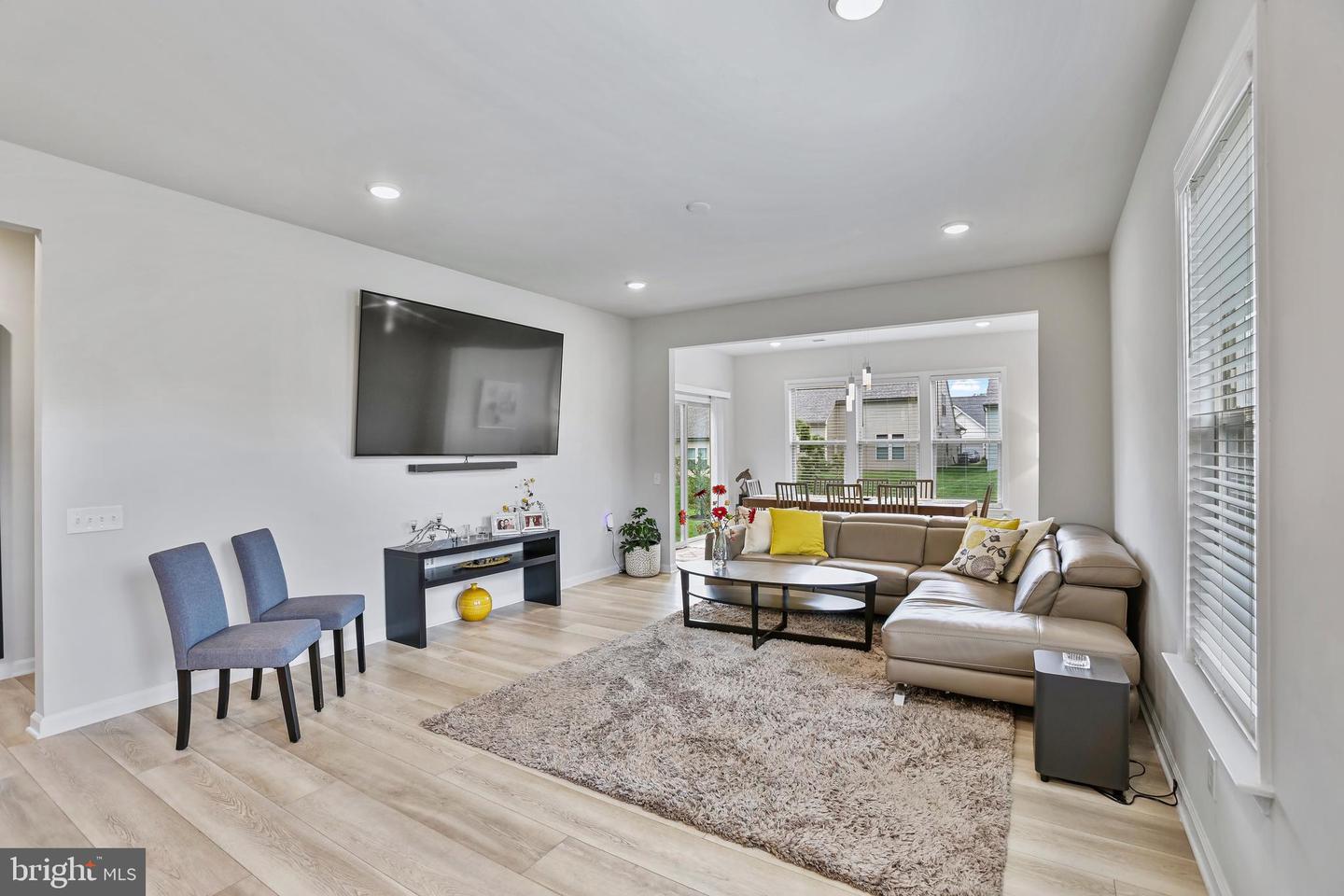 15937 CUCUMBER MAGNOLIA WAY, HAYMARKET, Virginia 20169, 2 Bedrooms Bedrooms, ,3 BathroomsBathrooms,Residential,For sale,15937 CUCUMBER MAGNOLIA WAY,VAPW2096992 MLS # VAPW2096992