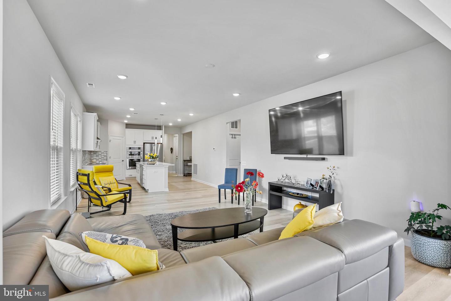 15937 CUCUMBER MAGNOLIA WAY, HAYMARKET, Virginia 20169, 2 Bedrooms Bedrooms, ,3 BathroomsBathrooms,Residential,For sale,15937 CUCUMBER MAGNOLIA WAY,VAPW2096992 MLS # VAPW2096992