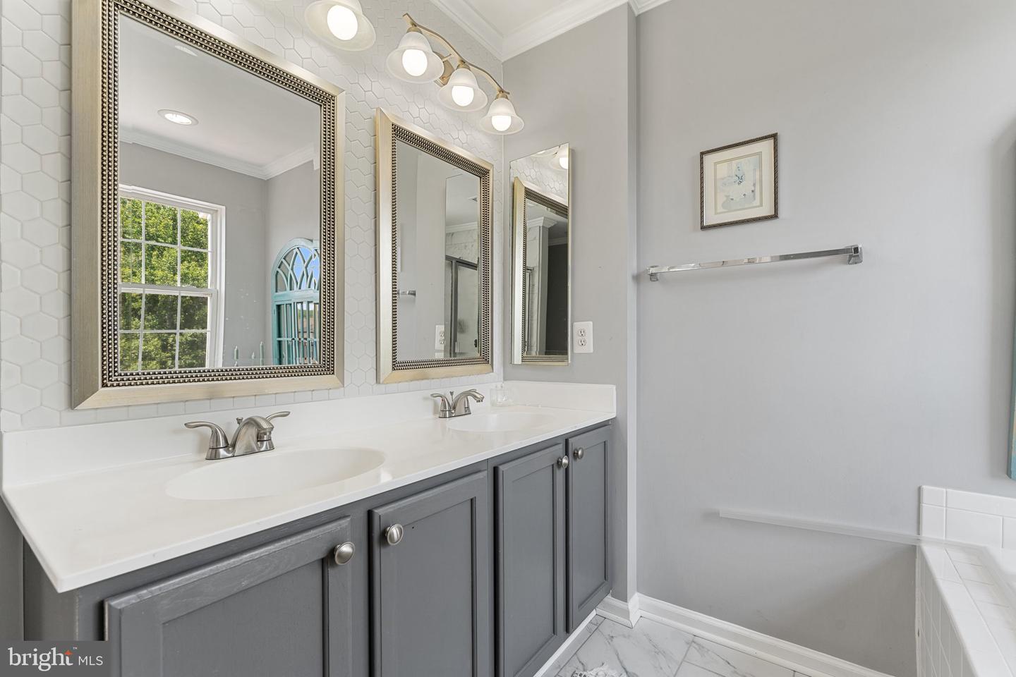 11749 BATLEY PL, WOODBRIDGE, Virginia 22192, 3 Bedrooms Bedrooms, ,3 BathroomsBathrooms,Residential,For sale,11749 BATLEY PL,VAPW2097018 MLS # VAPW2097018