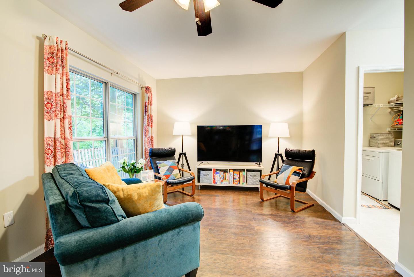 322 DEERPATH AVE SW, LEESBURG, Virginia 20175, 3 Bedrooms Bedrooms, ,3 BathroomsBathrooms,Residential,For sale,322 DEERPATH AVE SW,VALO2099540 MLS # VALO2099540