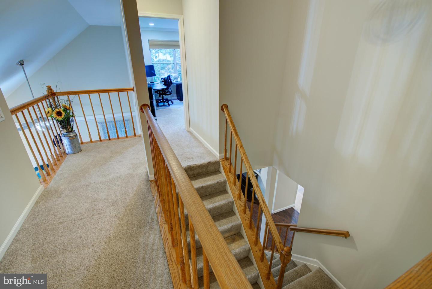 322 DEERPATH AVE SW, LEESBURG, Virginia 20175, 3 Bedrooms Bedrooms, ,3 BathroomsBathrooms,Residential,For sale,322 DEERPATH AVE SW,VALO2099540 MLS # VALO2099540