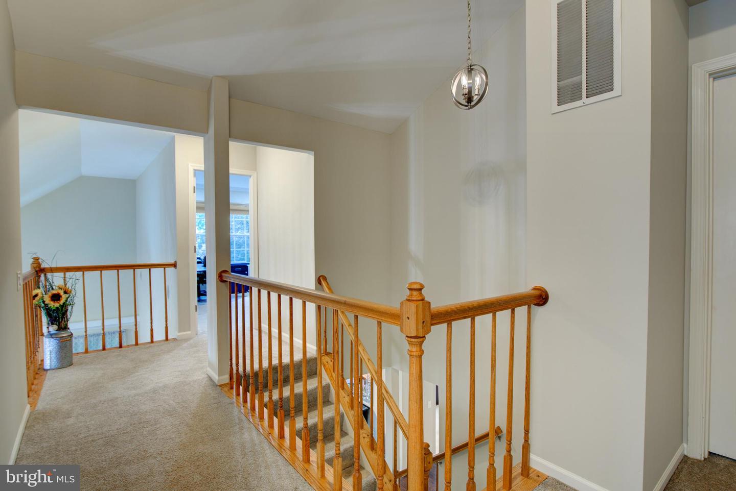 322 DEERPATH AVE SW, LEESBURG, Virginia 20175, 3 Bedrooms Bedrooms, ,3 BathroomsBathrooms,Residential,For sale,322 DEERPATH AVE SW,VALO2099540 MLS # VALO2099540