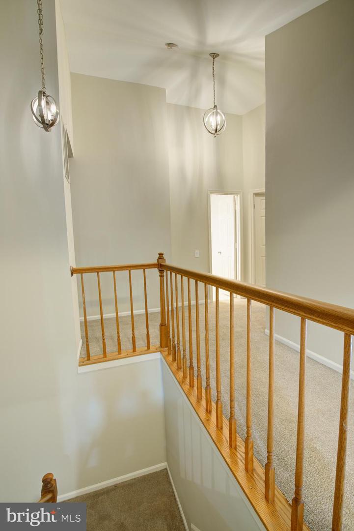 322 DEERPATH AVE SW, LEESBURG, Virginia 20175, 3 Bedrooms Bedrooms, ,3 BathroomsBathrooms,Residential,For sale,322 DEERPATH AVE SW,VALO2099540 MLS # VALO2099540