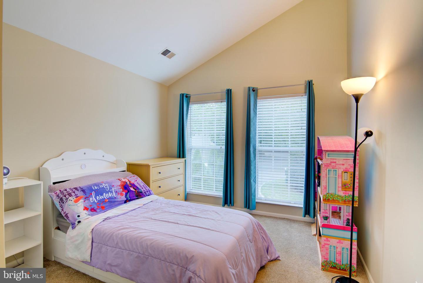 322 DEERPATH AVE SW, LEESBURG, Virginia 20175, 3 Bedrooms Bedrooms, ,3 BathroomsBathrooms,Residential,For sale,322 DEERPATH AVE SW,VALO2099540 MLS # VALO2099540