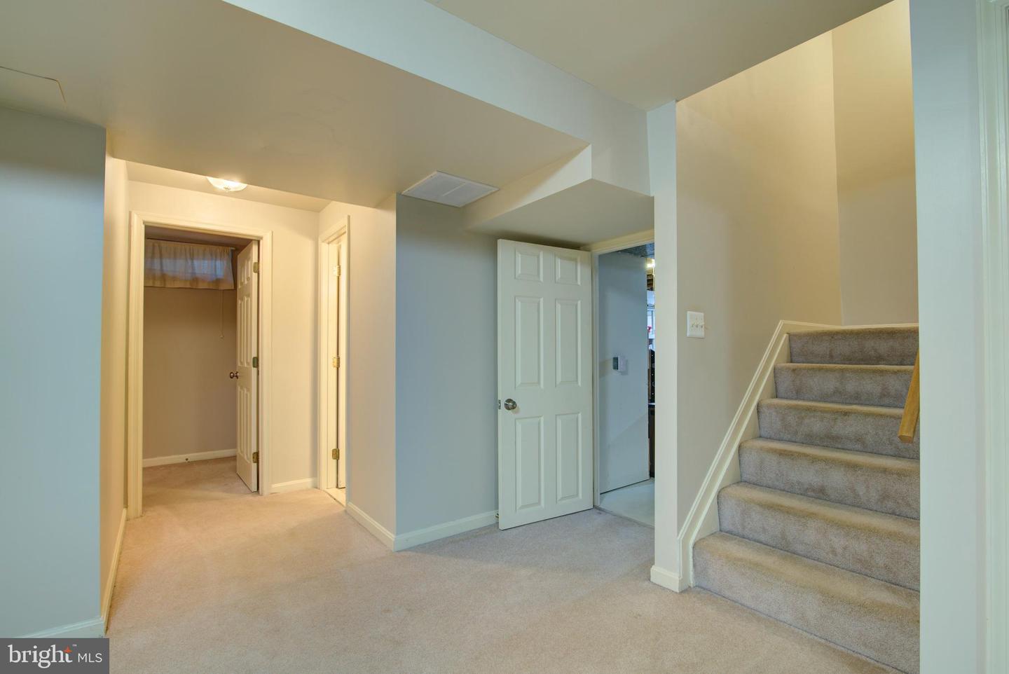 322 DEERPATH AVE SW, LEESBURG, Virginia 20175, 3 Bedrooms Bedrooms, ,3 BathroomsBathrooms,Residential,For sale,322 DEERPATH AVE SW,VALO2099540 MLS # VALO2099540
