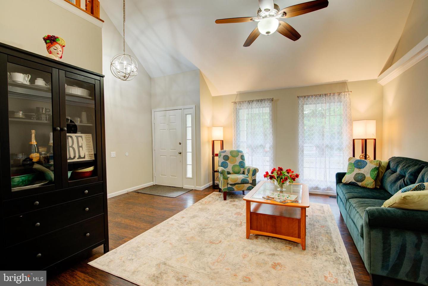 322 DEERPATH AVE SW, LEESBURG, Virginia 20175, 3 Bedrooms Bedrooms, ,3 BathroomsBathrooms,Residential,For sale,322 DEERPATH AVE SW,VALO2099540 MLS # VALO2099540