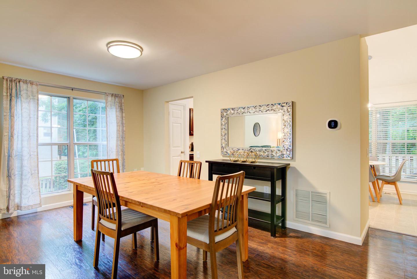 322 DEERPATH AVE SW, LEESBURG, Virginia 20175, 3 Bedrooms Bedrooms, ,3 BathroomsBathrooms,Residential,For sale,322 DEERPATH AVE SW,VALO2099540 MLS # VALO2099540