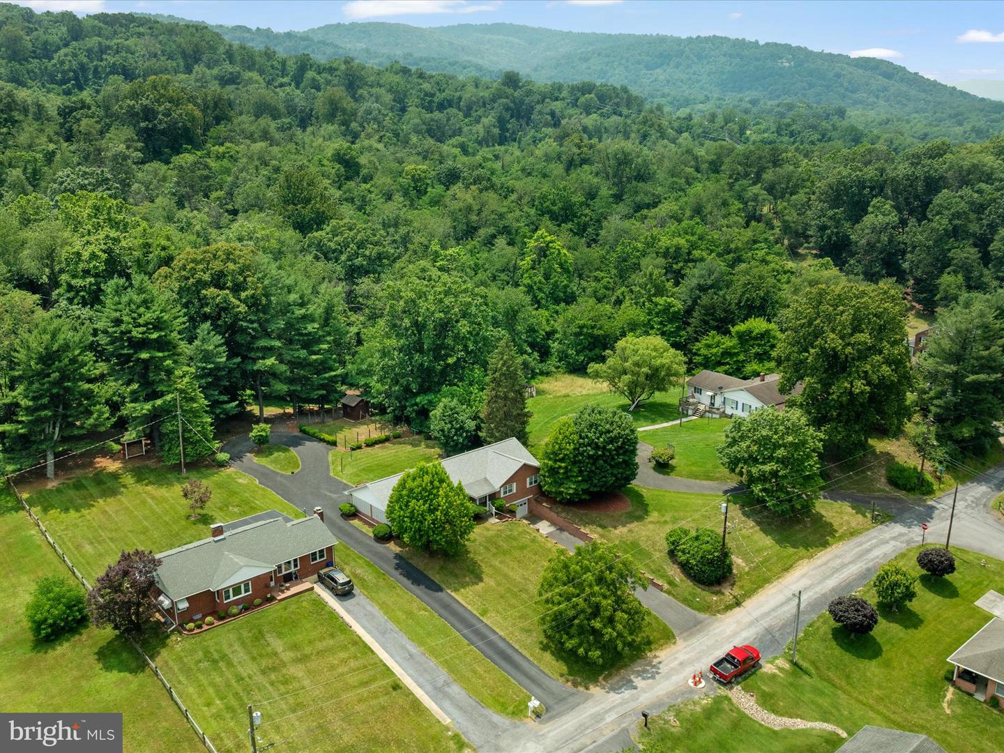1141 ELM ST, FRONT ROYAL, Virginia 22630, 3 Bedrooms Bedrooms, ,3 BathroomsBathrooms,Residential,For sale,1141 ELM ST,VAWR2011462 MLS # VAWR2011462