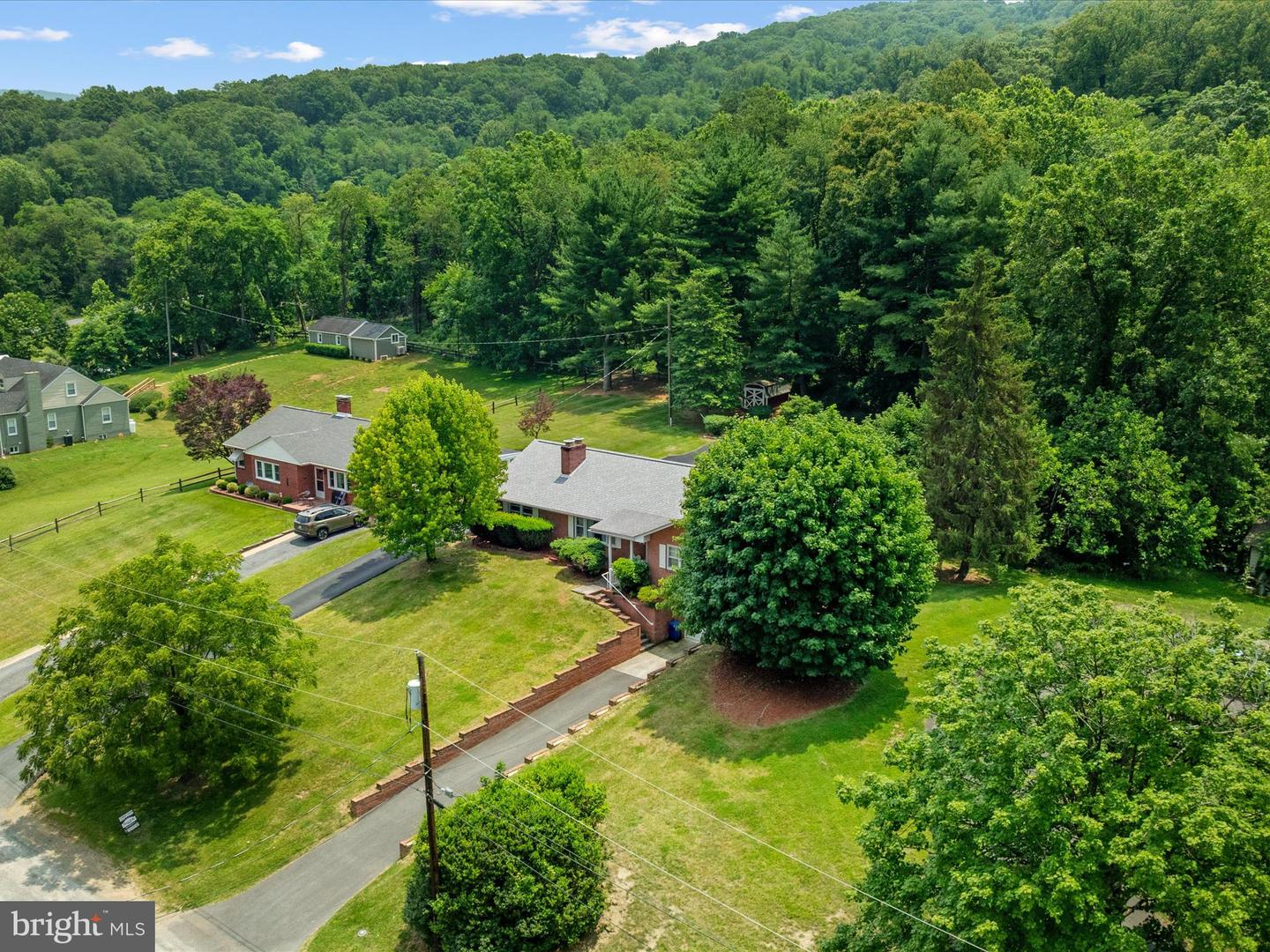 1141 ELM ST, FRONT ROYAL, Virginia 22630, 3 Bedrooms Bedrooms, ,3 BathroomsBathrooms,Residential,For sale,1141 ELM ST,VAWR2011462 MLS # VAWR2011462