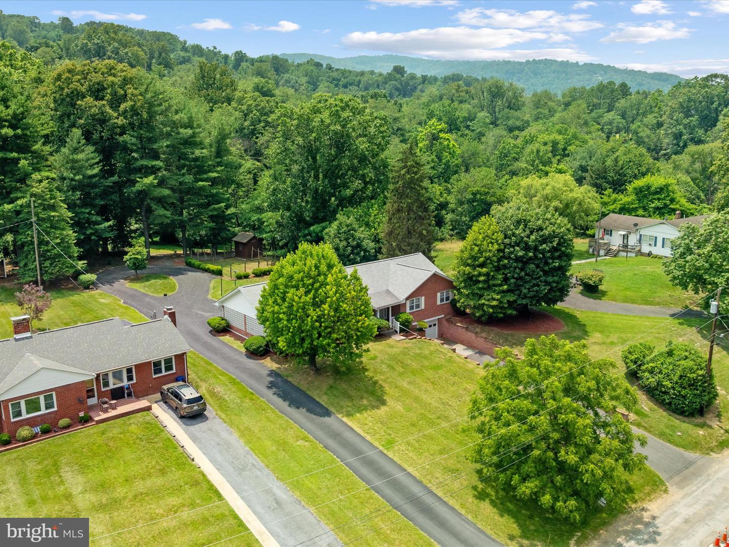 1141 ELM ST, FRONT ROYAL, Virginia 22630, 3 Bedrooms Bedrooms, ,3 BathroomsBathrooms,Residential,For sale,1141 ELM ST,VAWR2011462 MLS # VAWR2011462