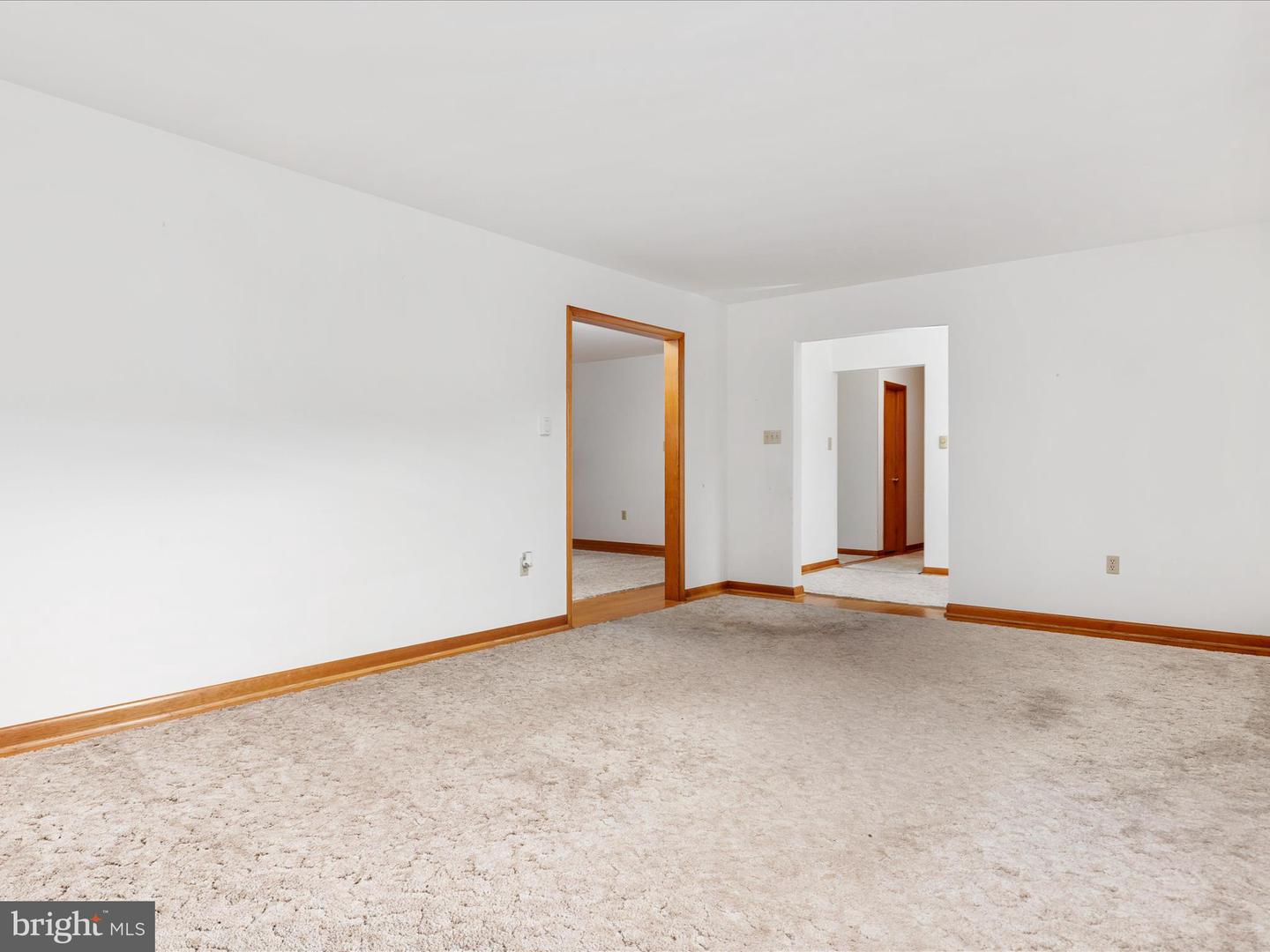 1141 ELM ST, FRONT ROYAL, Virginia 22630, 3 Bedrooms Bedrooms, ,3 BathroomsBathrooms,Residential,For sale,1141 ELM ST,VAWR2011462 MLS # VAWR2011462