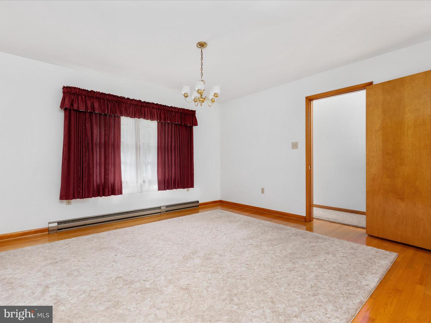 1141 ELM ST, FRONT ROYAL, Virginia 22630, 3 Bedrooms Bedrooms, ,3 BathroomsBathrooms,Residential,For sale,1141 ELM ST,VAWR2011462 MLS # VAWR2011462