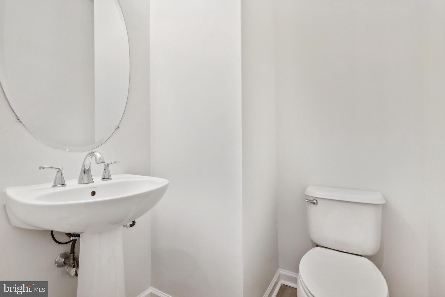 24995 RIDING CENTER DR, CHANTILLY, Virginia 20152, 3 Bedrooms Bedrooms, ,3 BathroomsBathrooms,Residential,For sale,24995 RIDING CENTER DR,VALO2099558 MLS # VALO2099558