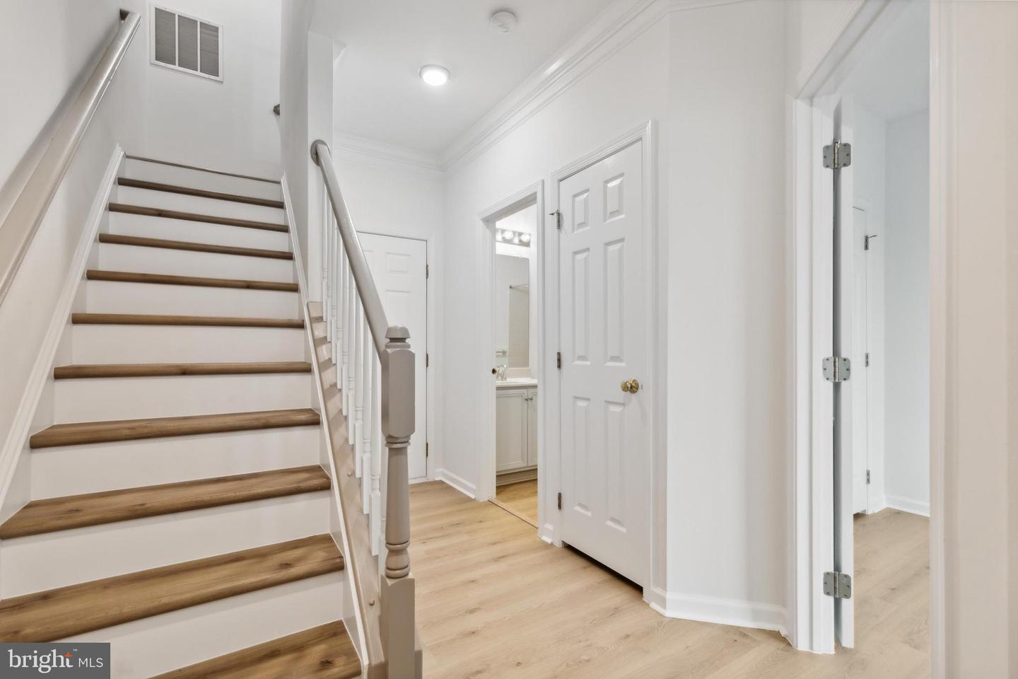 24995 RIDING CENTER DR, CHANTILLY, Virginia 20152, 3 Bedrooms Bedrooms, ,3 BathroomsBathrooms,Residential,For sale,24995 RIDING CENTER DR,VALO2099558 MLS # VALO2099558