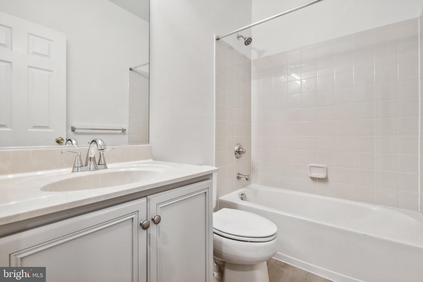 24995 RIDING CENTER DR, CHANTILLY, Virginia 20152, 3 Bedrooms Bedrooms, ,3 BathroomsBathrooms,Residential,For sale,24995 RIDING CENTER DR,VALO2099558 MLS # VALO2099558