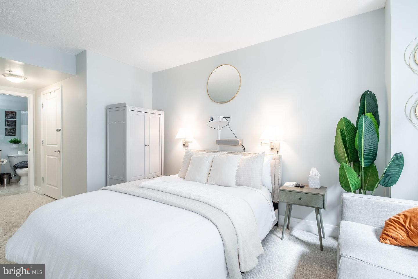 915 E ST NW #412, WASHINGTON, District Of Columbia 20004, 1 Bedroom Bedrooms, ,1 BathroomBathrooms,Residential,For sale,915 E ST NW #412,DCDC2205732 MLS # DCDC2205732