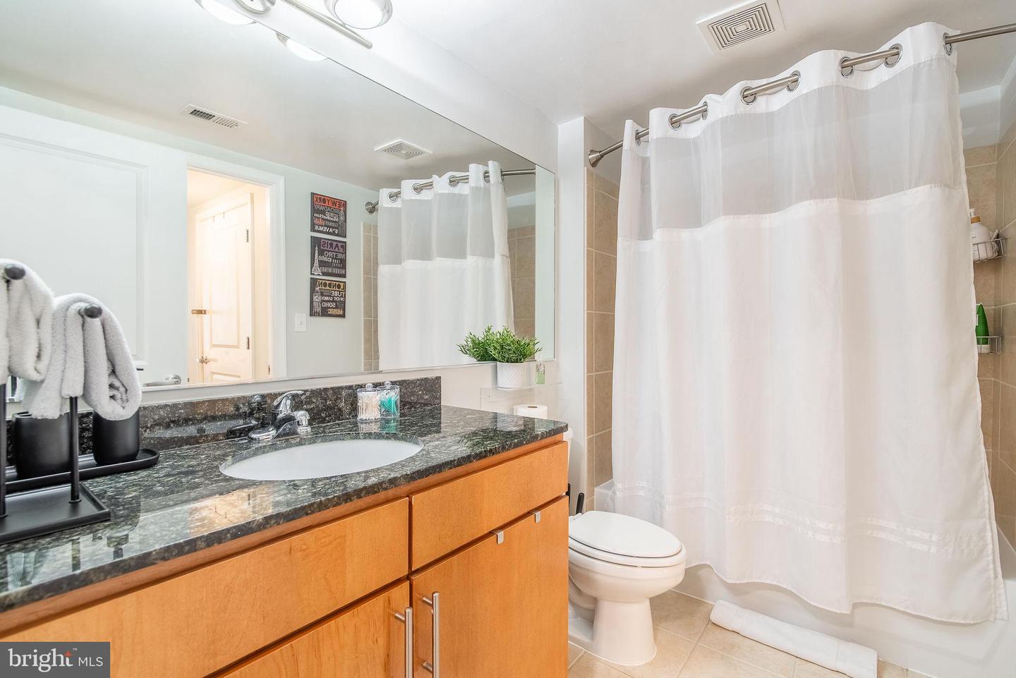 915 E ST NW #412, WASHINGTON, District Of Columbia 20004, 1 Bedroom Bedrooms, ,1 BathroomBathrooms,Residential,For sale,915 E ST NW #412,DCDC2205732 MLS # DCDC2205732