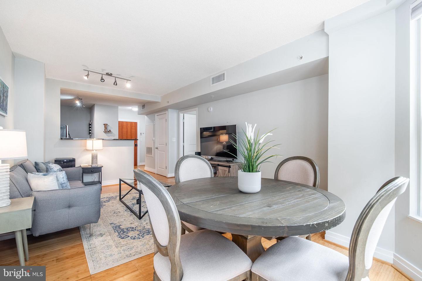 915 E ST NW #412, WASHINGTON, District Of Columbia 20004, 1 Bedroom Bedrooms, ,1 BathroomBathrooms,Residential,For sale,915 E ST NW #412,DCDC2205732 MLS # DCDC2205732
