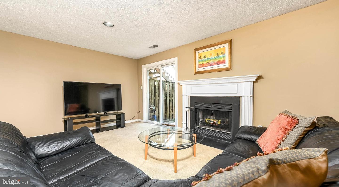 1063 SMARTTS LN NE, LEESBURG, Virginia 20176, 3 Bedrooms Bedrooms, ,2 BathroomsBathrooms,Residential,For sale,1063 SMARTTS LN NE,VALO2099518 MLS # VALO2099518