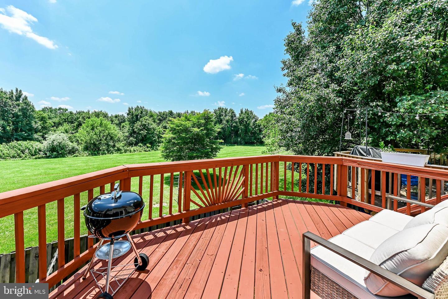 1063 SMARTTS LN NE, LEESBURG, Virginia 20176, 3 Bedrooms Bedrooms, ,2 BathroomsBathrooms,Residential,For sale,1063 SMARTTS LN NE,VALO2099518 MLS # VALO2099518