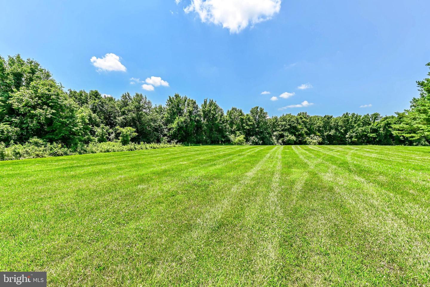 1063 SMARTTS LN NE, LEESBURG, Virginia 20176, 3 Bedrooms Bedrooms, ,2 BathroomsBathrooms,Residential,For sale,1063 SMARTTS LN NE,VALO2099518 MLS # VALO2099518