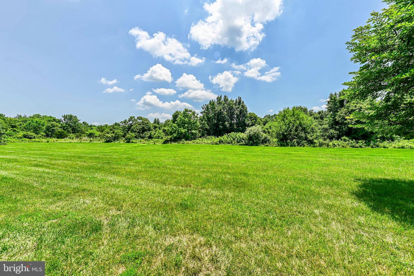 1063 SMARTTS LN NE, LEESBURG, Virginia 20176, 3 Bedrooms Bedrooms, ,2 BathroomsBathrooms,Residential,For sale,1063 SMARTTS LN NE,VALO2099518 MLS # VALO2099518