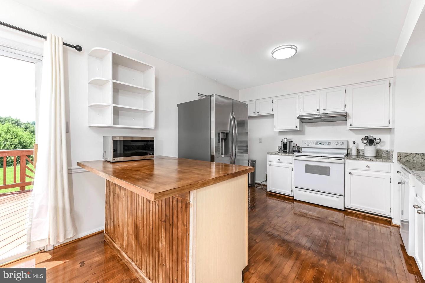1063 SMARTTS LN NE, LEESBURG, Virginia 20176, 3 Bedrooms Bedrooms, ,2 BathroomsBathrooms,Residential,For sale,1063 SMARTTS LN NE,VALO2099518 MLS # VALO2099518