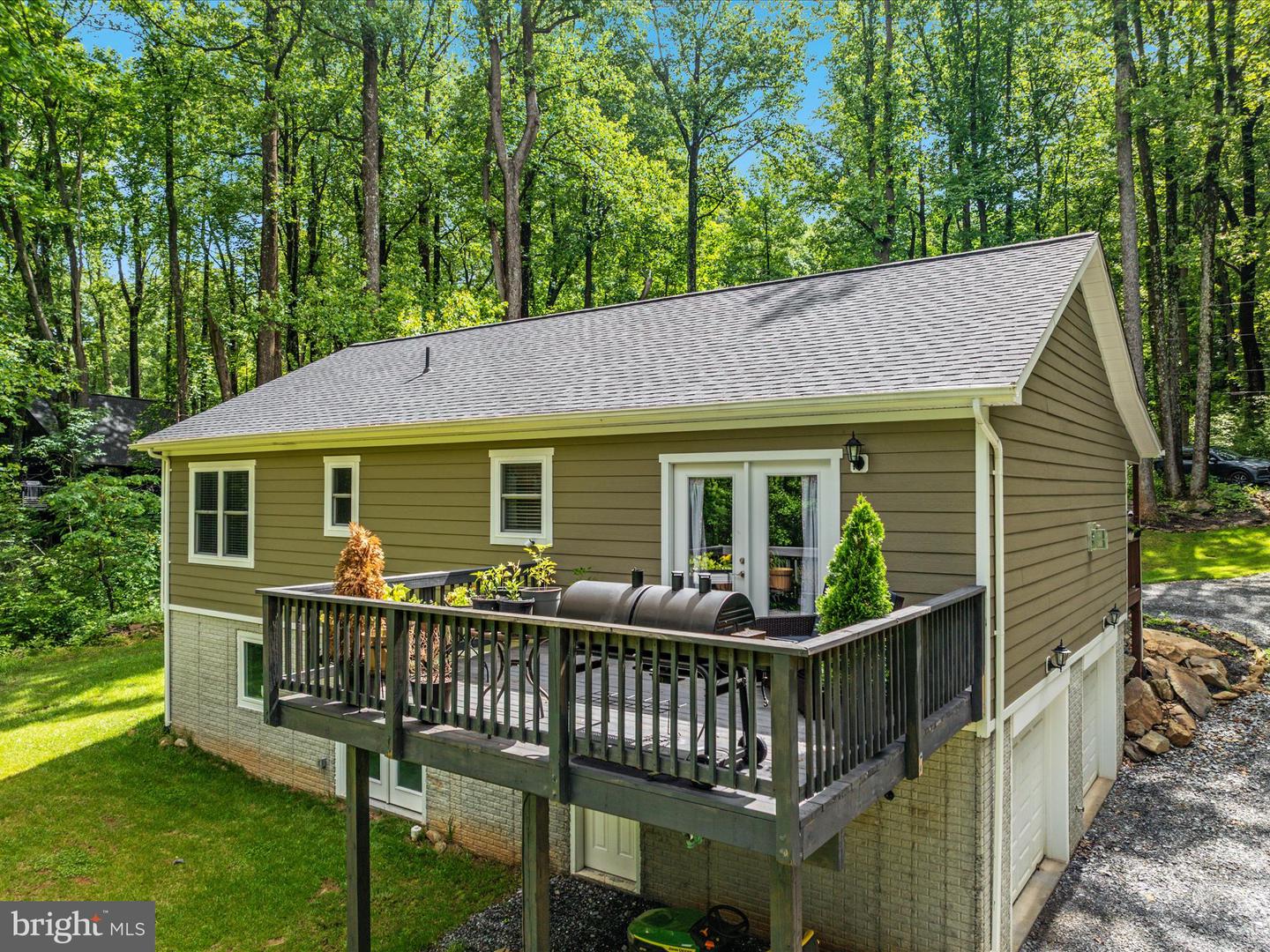 295 ROCKY MOUNT RD, LINDEN, Virginia 22642, 3 Bedrooms Bedrooms, ,2 BathroomsBathrooms,Residential,For sale,295 ROCKY MOUNT RD,VAWR2011466 MLS # VAWR2011466