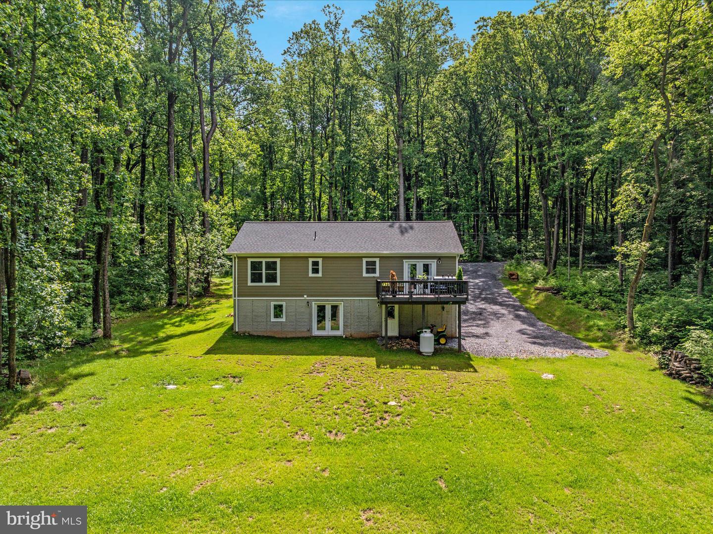 295 ROCKY MOUNT RD, LINDEN, Virginia 22642, 3 Bedrooms Bedrooms, ,2 BathroomsBathrooms,Residential,For sale,295 ROCKY MOUNT RD,VAWR2011466 MLS # VAWR2011466