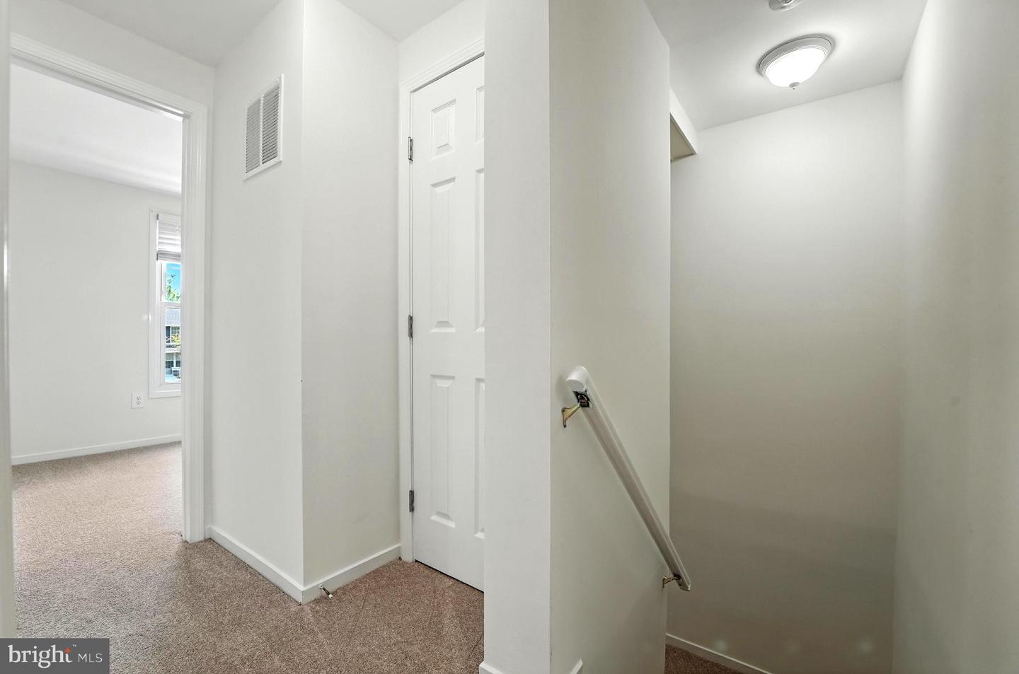 838 OAK LEAF CT, WARRENTON, Virginia 20186, 3 Bedrooms Bedrooms, ,2 BathroomsBathrooms,Residential,For sale,838 OAK LEAF CT,VAFQ2017058 MLS # VAFQ2017058