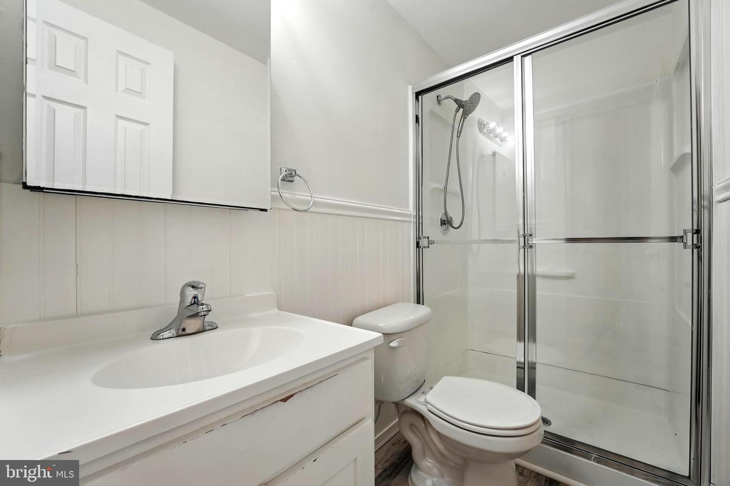 838 OAK LEAF CT, WARRENTON, Virginia 20186, 3 Bedrooms Bedrooms, ,2 BathroomsBathrooms,Residential,For sale,838 OAK LEAF CT,VAFQ2017058 MLS # VAFQ2017058