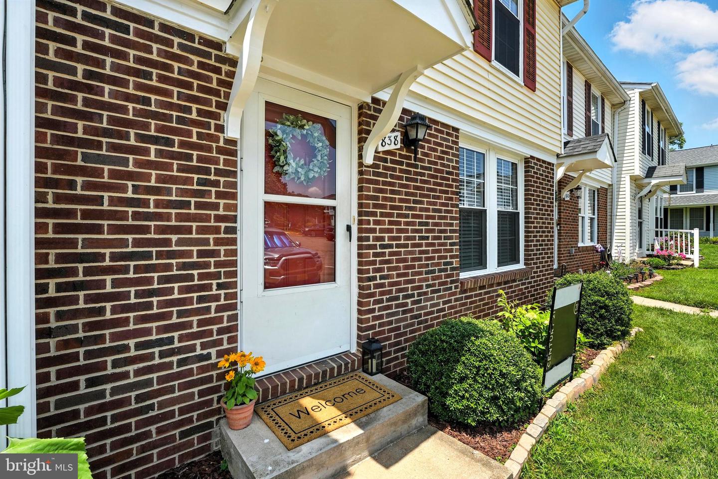 838 OAK LEAF CT, WARRENTON, Virginia 20186, 3 Bedrooms Bedrooms, ,2 BathroomsBathrooms,Residential,For sale,838 OAK LEAF CT,VAFQ2017058 MLS # VAFQ2017058