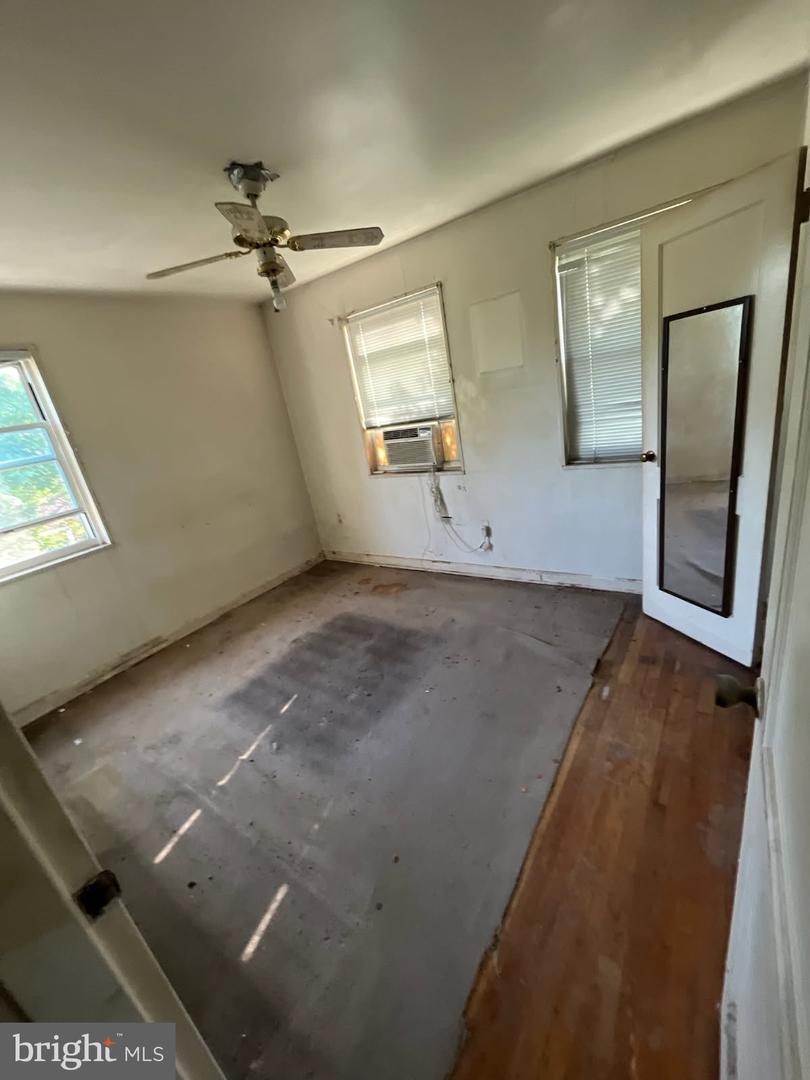 3650 EDISON ST, ALEXANDRIA, Virginia 22305, 3 Bedrooms Bedrooms, ,1 BathroomBathrooms,Residential,For sale,3650 EDISON ST,VAAX2046522 MLS # VAAX2046522