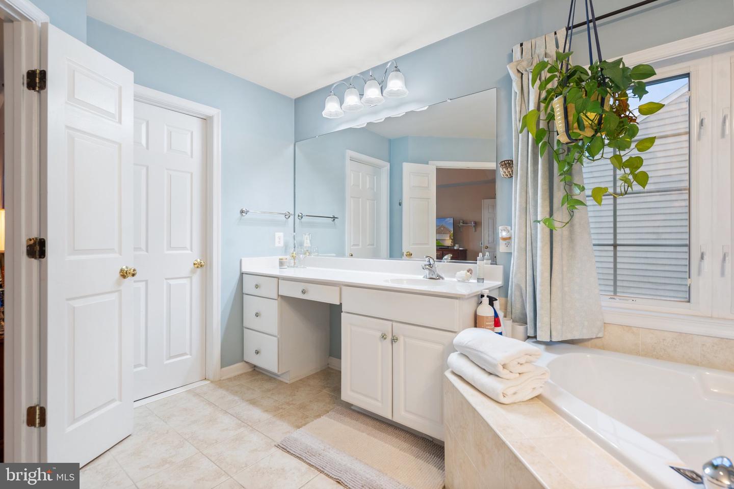 7540 MILLPOND CT, WARRENTON, Virginia 20187, 5 Bedrooms Bedrooms, ,3 BathroomsBathrooms,Residential,For sale,7540 MILLPOND CT,VAFQ2017062 MLS # VAFQ2017062