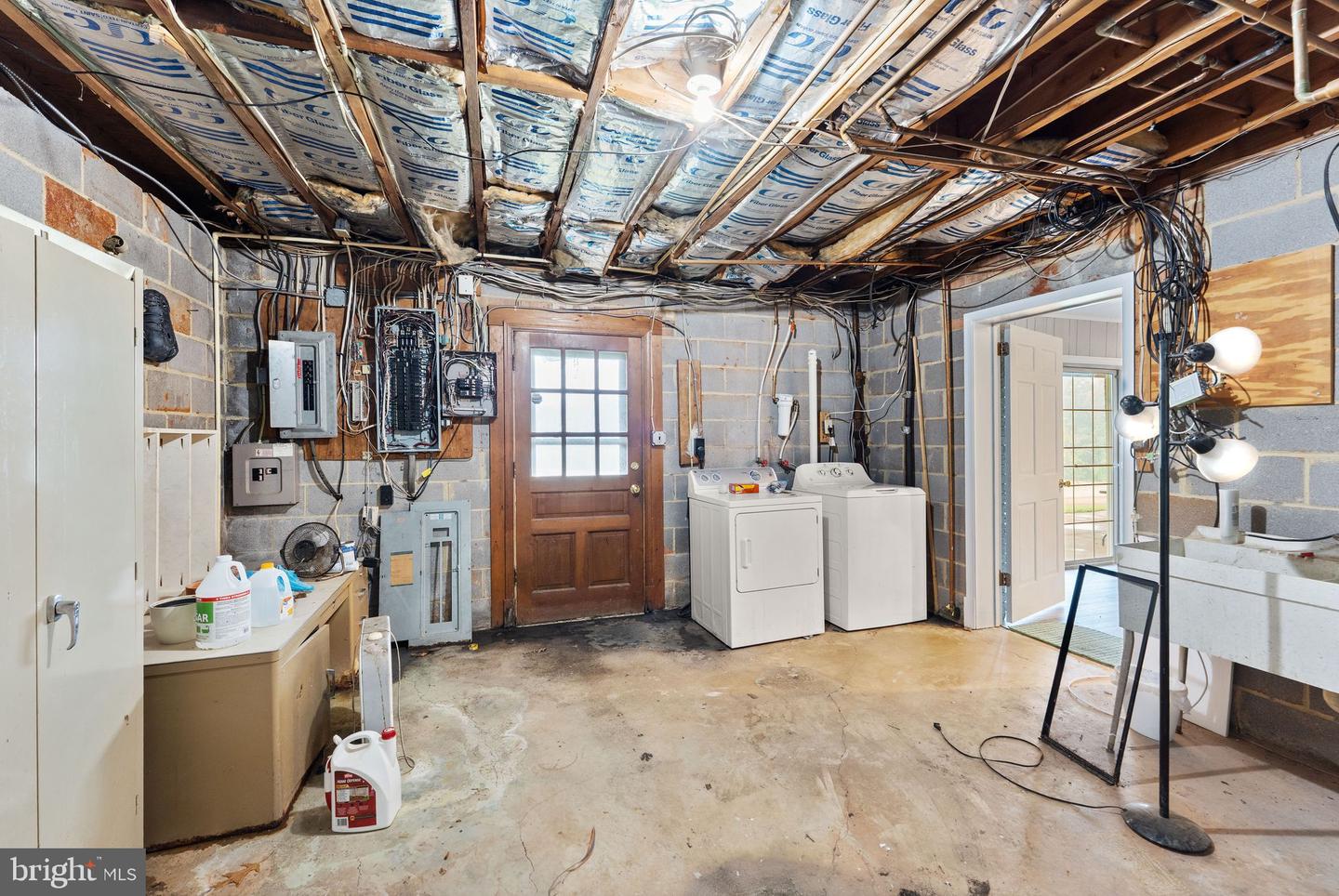7511 & 7519 ELMORES LN, WARRENTON, Virginia 20187, 9 Bedrooms Bedrooms, ,7 BathroomsBathrooms,Residential,For sale,7511 & 7519 ELMORES LN,VAFQ2017044 MLS # VAFQ2017044