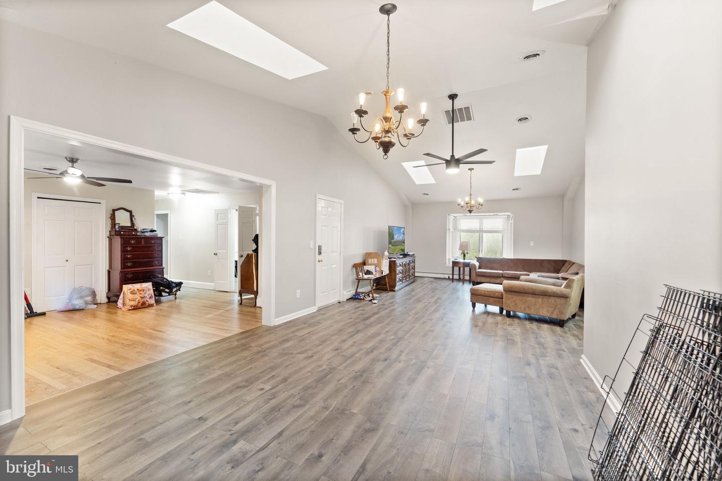 7511 & 7519 ELMORES LN, WARRENTON, Virginia 20187, 9 Bedrooms Bedrooms, ,7 BathroomsBathrooms,Residential,For sale,7511 & 7519 ELMORES LN,VAFQ2017044 MLS # VAFQ2017044