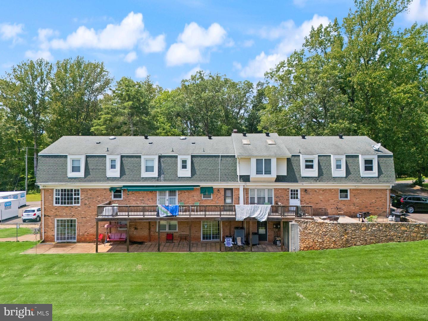 7511 & 7519 ELMORES LN, WARRENTON, Virginia 20187, 9 Bedrooms Bedrooms, ,7 BathroomsBathrooms,Residential,For sale,7511 & 7519 ELMORES LN,VAFQ2017044 MLS # VAFQ2017044