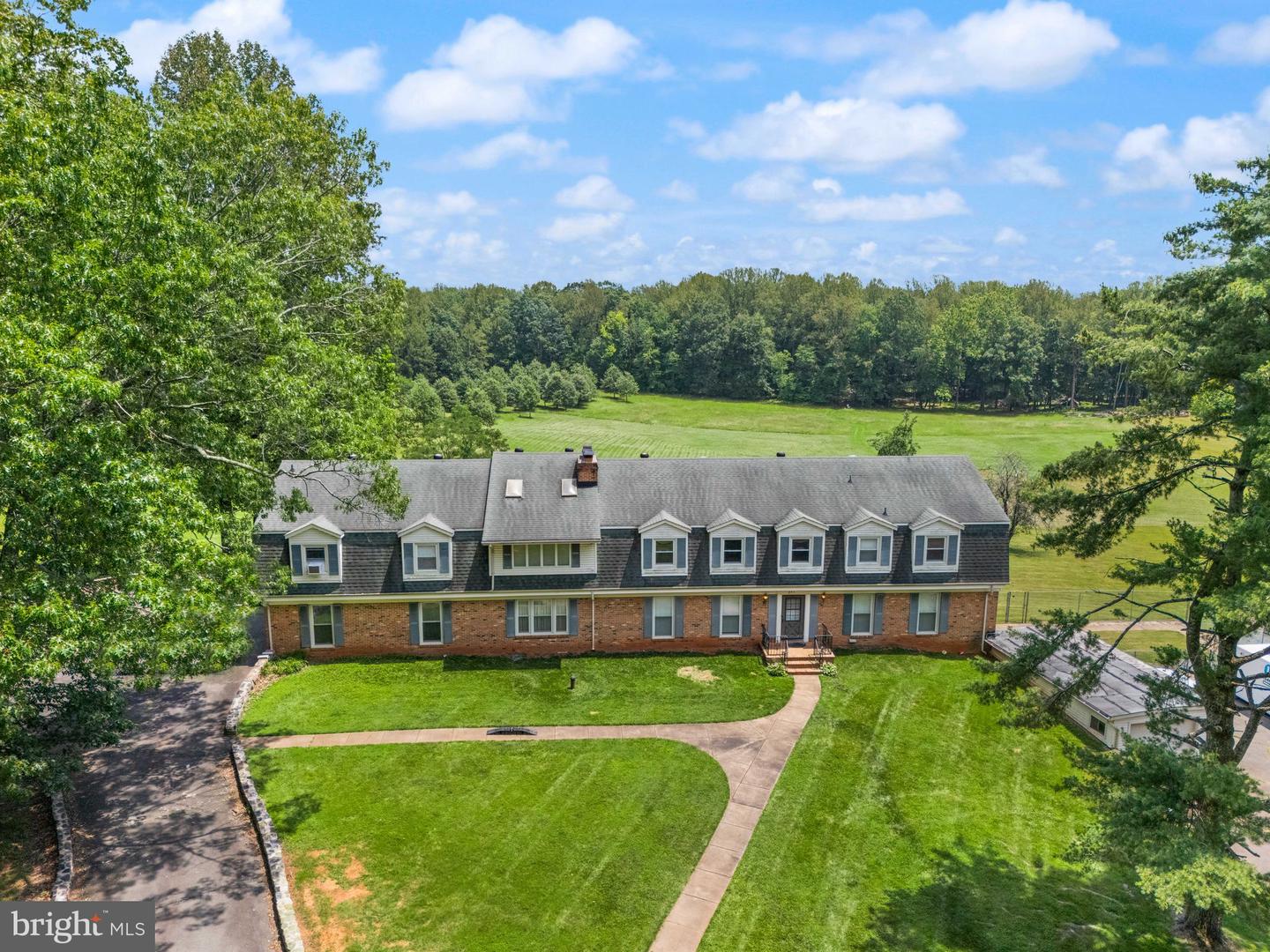 7511 & 7519 ELMORES LN, WARRENTON, Virginia 20187, 9 Bedrooms Bedrooms, ,7 BathroomsBathrooms,Residential,For sale,7511 & 7519 ELMORES LN,VAFQ2017044 MLS # VAFQ2017044