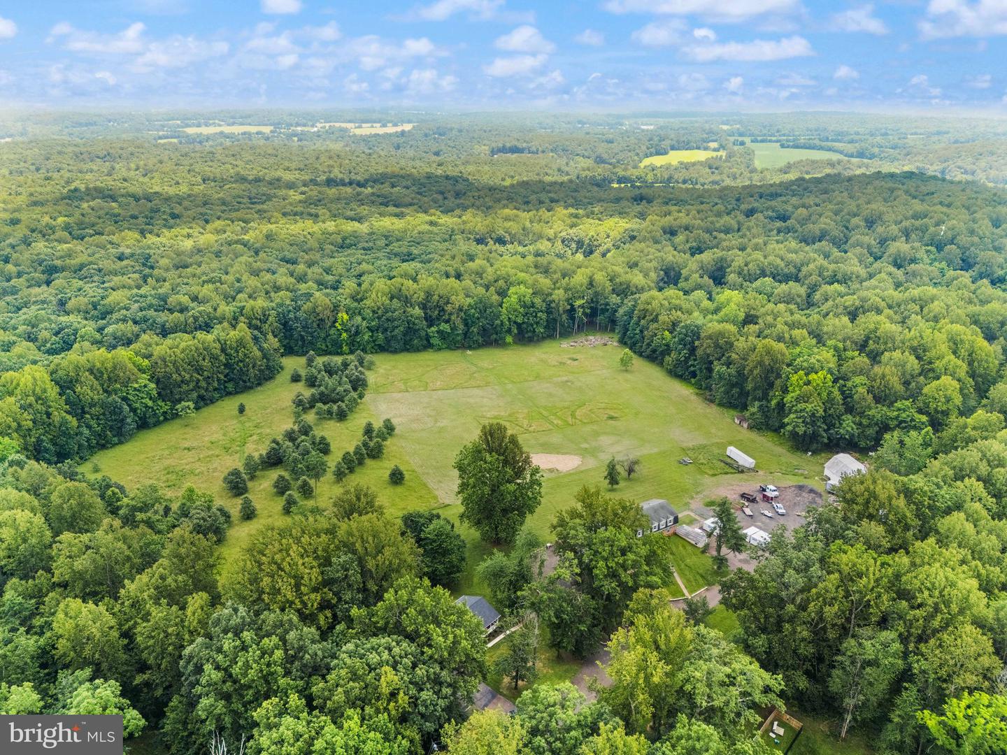 7511 & 7519 ELMORES LN, WARRENTON, Virginia 20187, 9 Bedrooms Bedrooms, ,7 BathroomsBathrooms,Residential,For sale,7511 & 7519 ELMORES LN,VAFQ2017044 MLS # VAFQ2017044