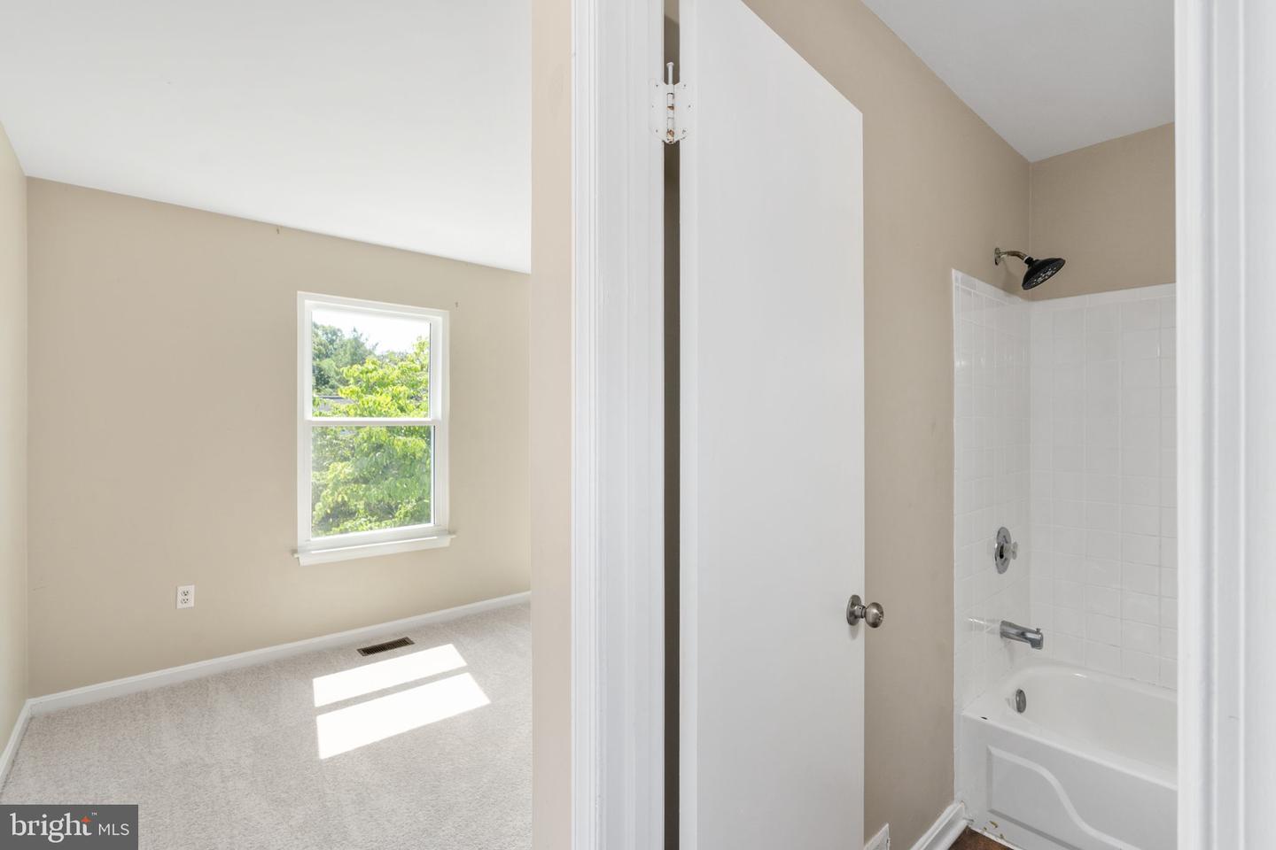 15370 GATEHOUSE TER, WOODBRIDGE, Virginia 22191, 2 Bedrooms Bedrooms, ,3 BathroomsBathrooms,Residential,For sale,15370 GATEHOUSE TER,VAPW2097074 MLS # VAPW2097074