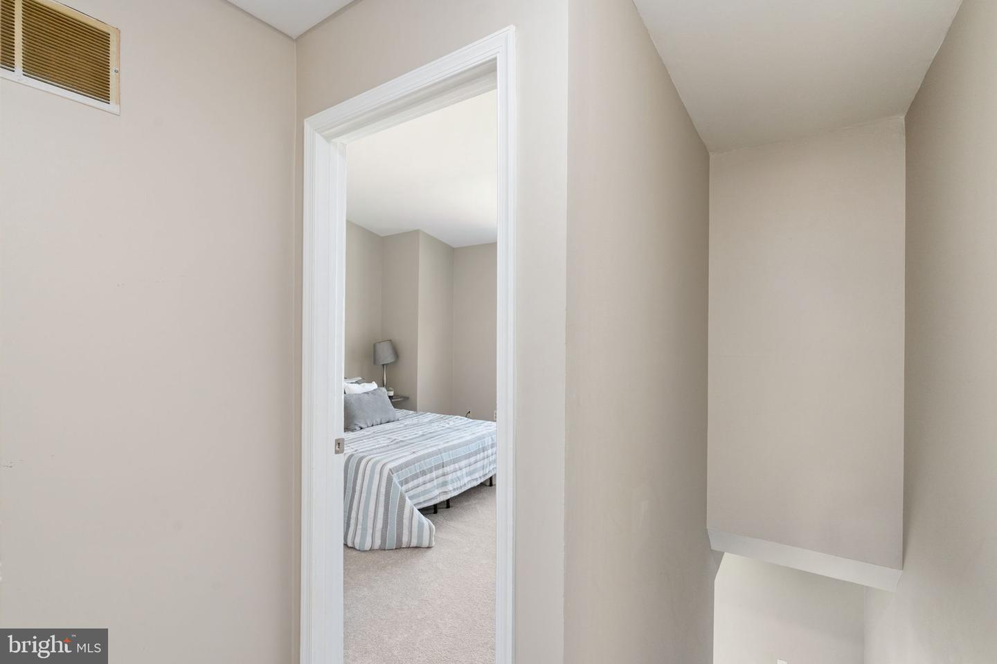 15370 GATEHOUSE TER, WOODBRIDGE, Virginia 22191, 2 Bedrooms Bedrooms, ,3 BathroomsBathrooms,Residential,For sale,15370 GATEHOUSE TER,VAPW2097074 MLS # VAPW2097074